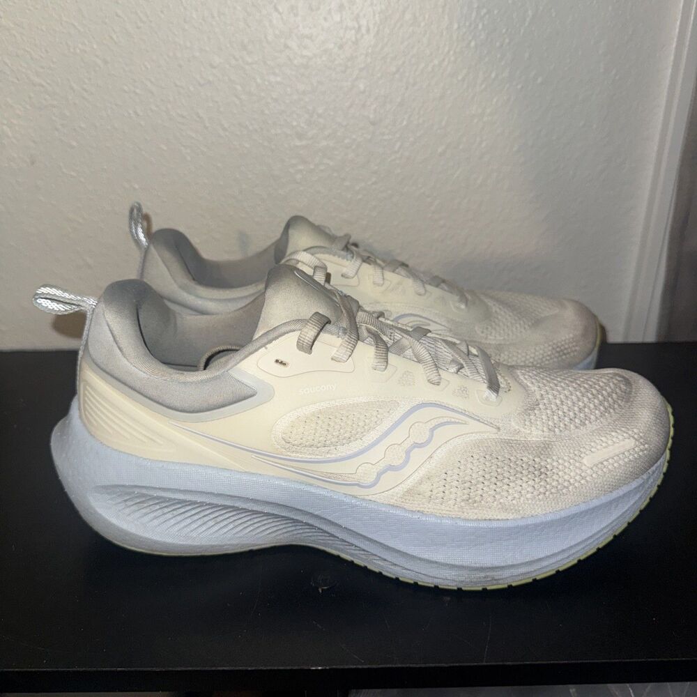 Saucony Women's Surge 3 Sneaker White/Lilac US 10.5 S18215-1